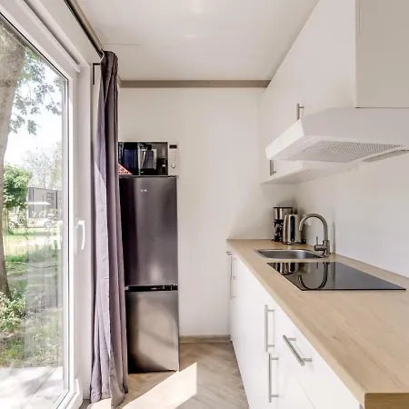 Holiday home Cube Voor Vier Personen In *