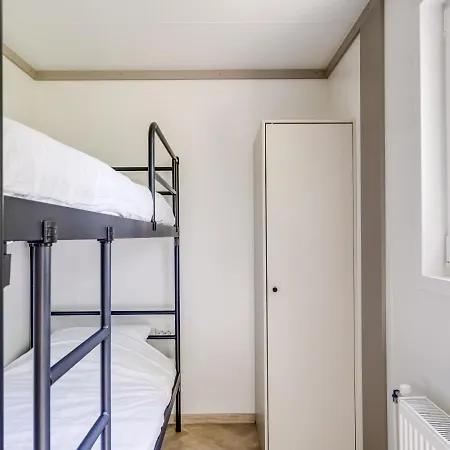 Cube Voor Vier Personen In Holiday home *