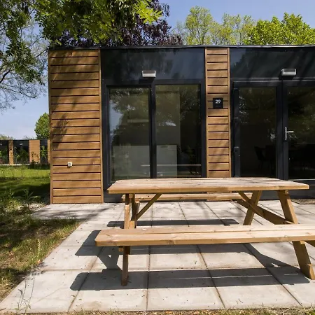 Cube Voor Vier Personen In *